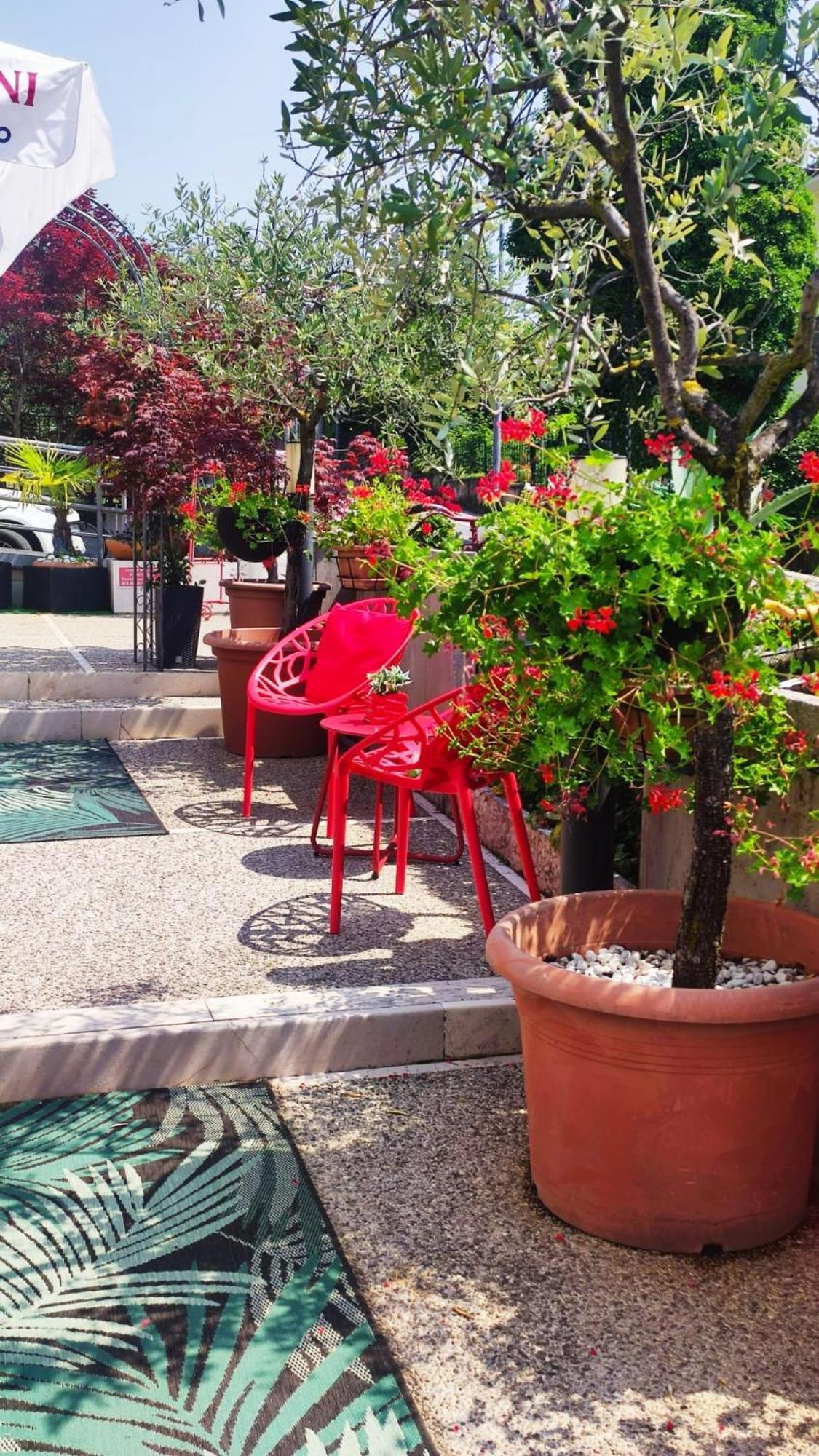 Hotel Virginia Garda  Zewnętrze zdjęcie