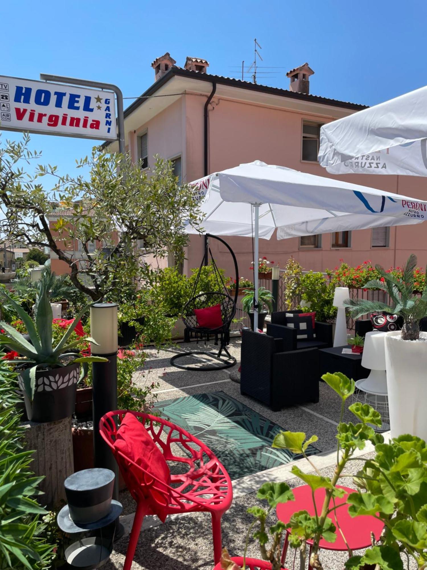 Hotel Virginia Garda  Zewnętrze zdjęcie